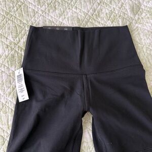 ARITZIA Butter Black High-Waisted 5 inch shorts